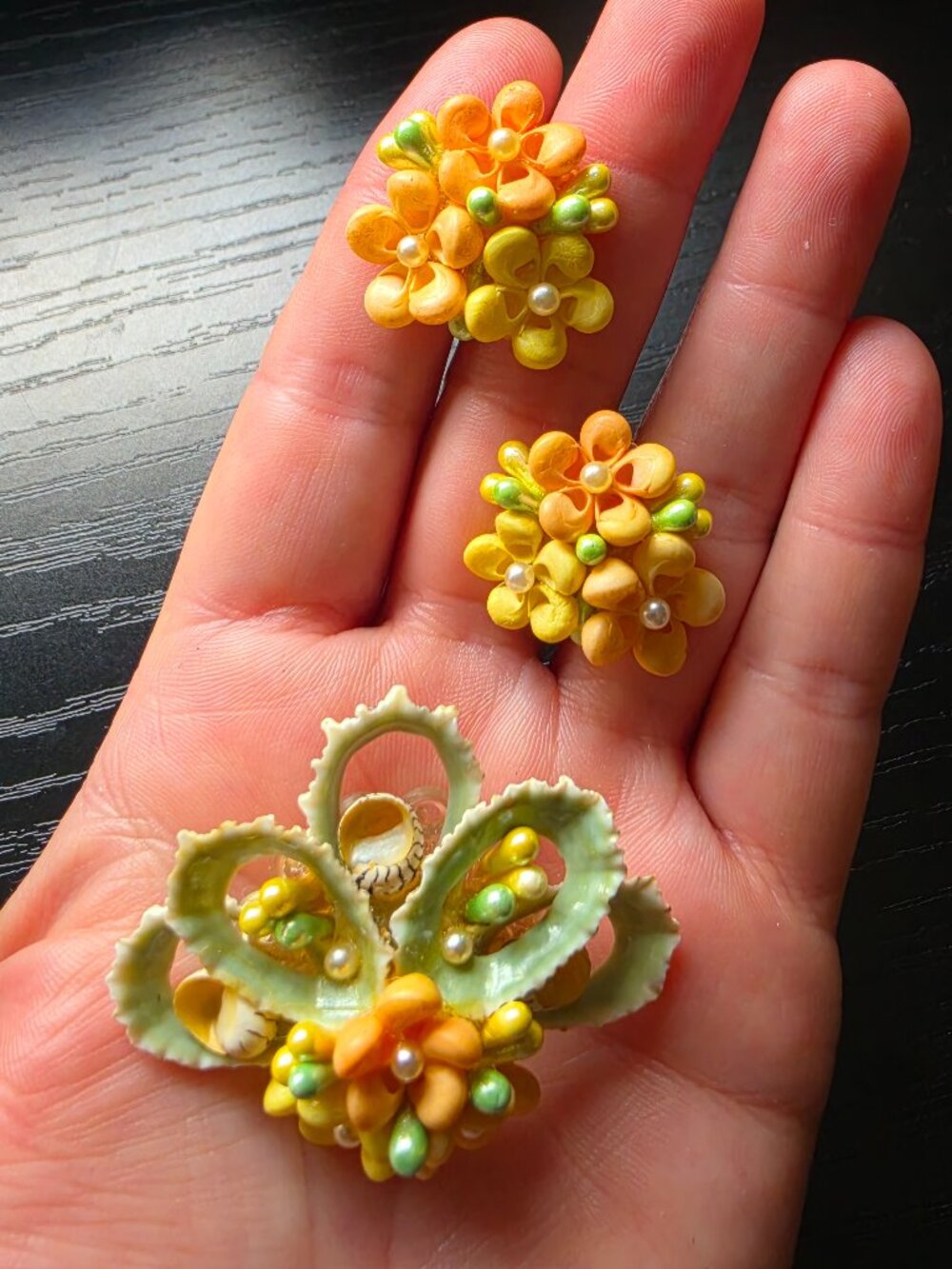 Vintage (1950s-60s) Seashell & Pearl Earrings & Brooch Set